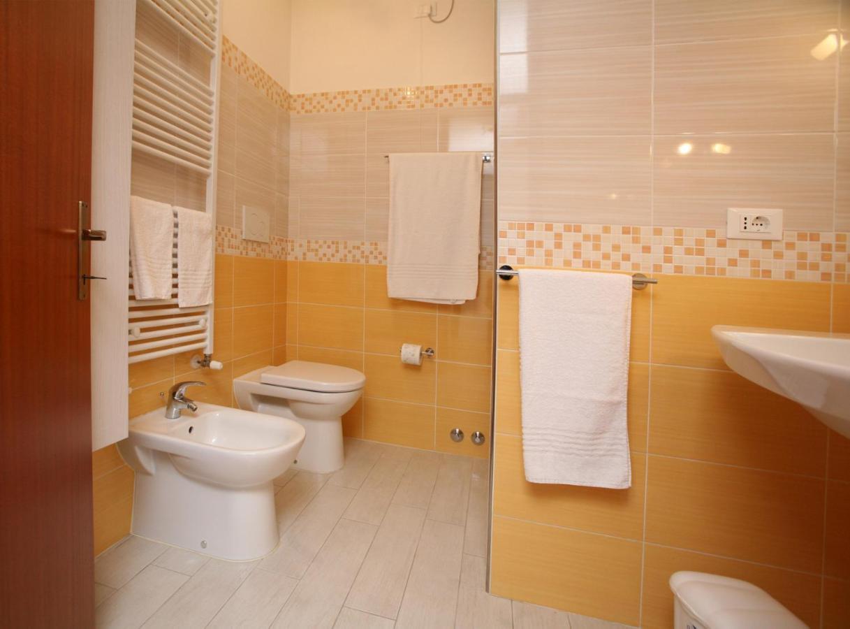 לינה וארוחת בוקר Porto Fuori I Salici Di Laura מראה חיצוני תמונה